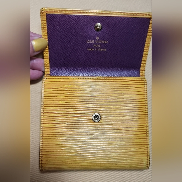 LOUIS VUITTON Vintage 1994 Elise Wallet - Picture 9 of 14